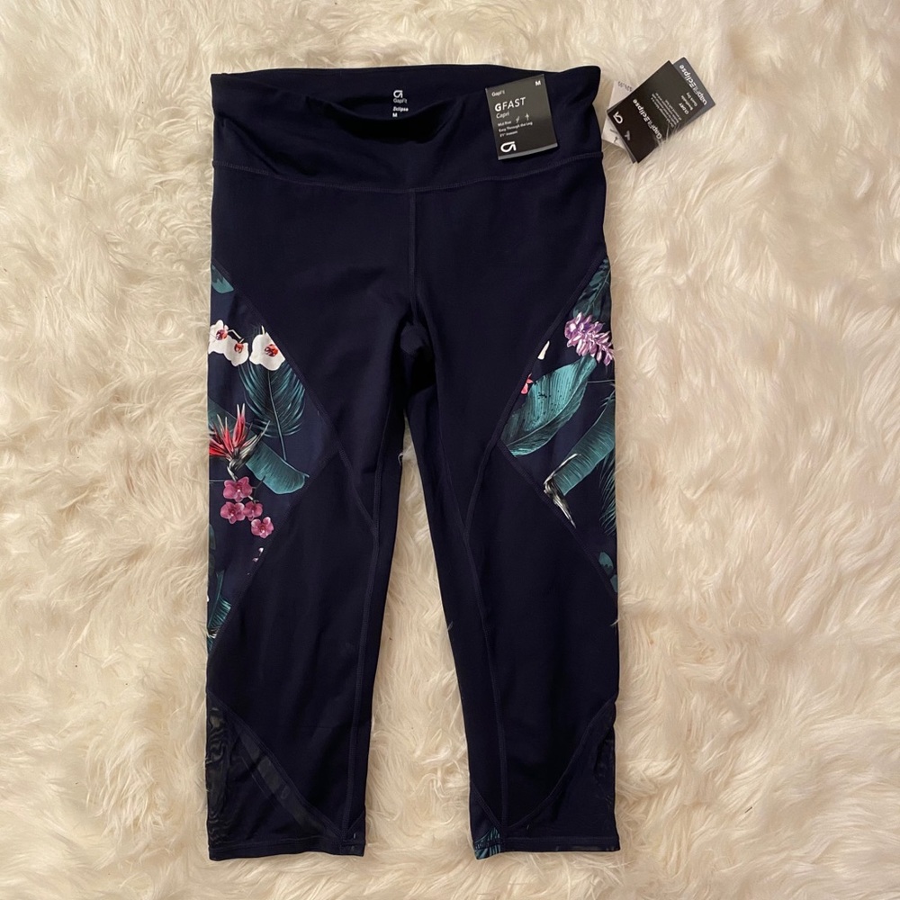 Gapfit eclipse capris - Picture 2 of 11
